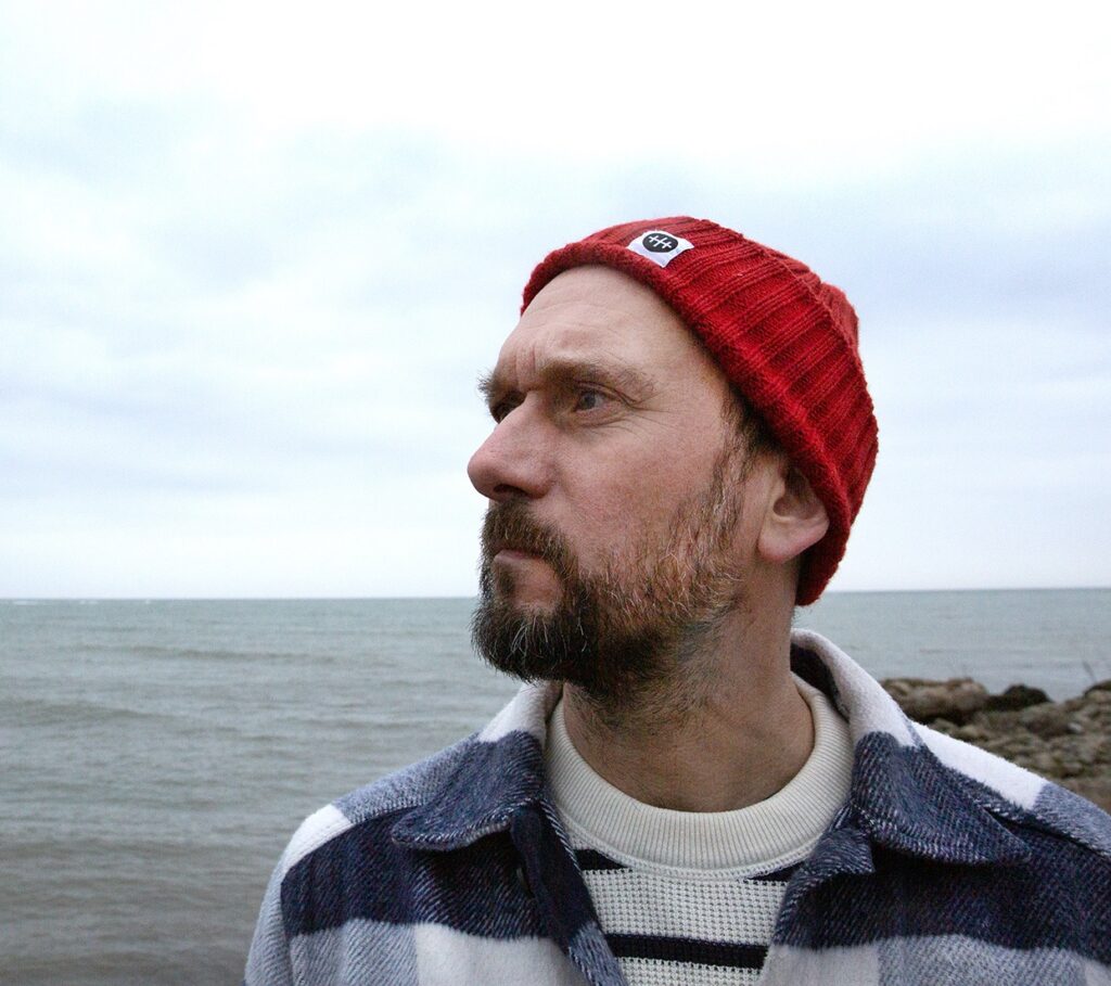 Jakob RIngbom berättar om sin senaste bok Fado för de drunknade - Ideella föreningen Hantverkshuset Burgsvik